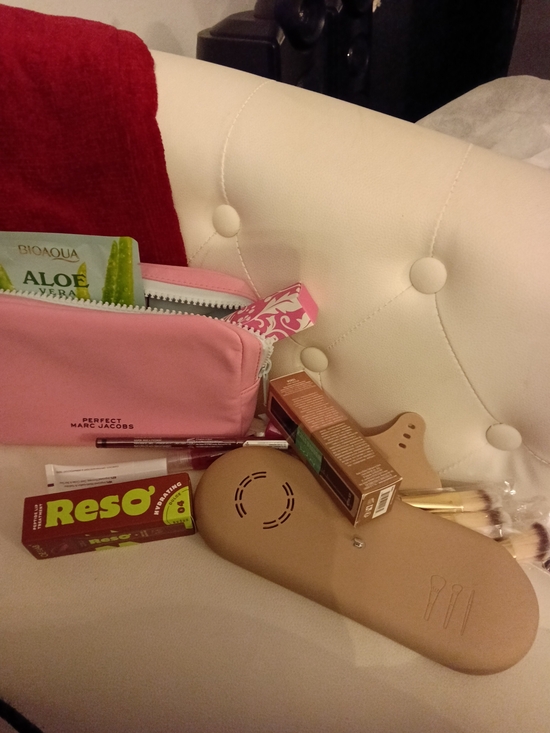 Marc Jacobs Other - Perfect Marc Jacobs Pink Cosmetic Pouch - GWP
